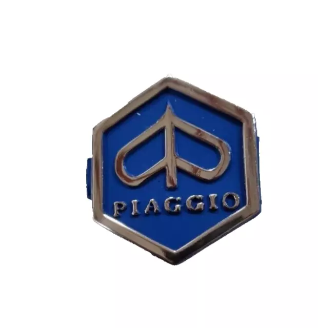 ukscooters VESPA PIAGGIO HORNCAST HEXAGONAL BADGE PX EFL T5 PLASTIC BLUE NEW