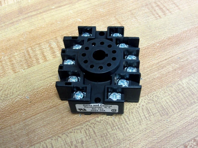 Relay & Control RC-123 Relay Socket