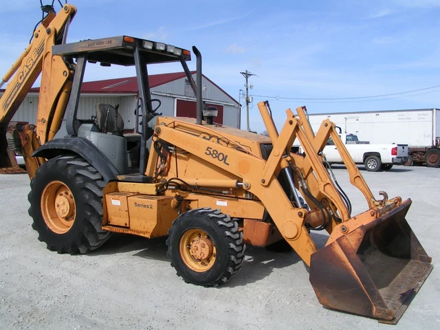 Case 580 L Series 2 Backhoe Loader Tractor 4X4 Cummins Extend Hoe Ex Gas Company