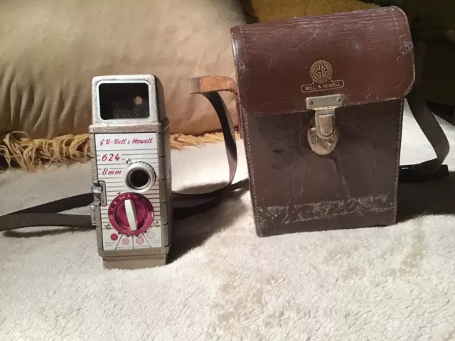Vintage G B Bell & Howell 624 8mm Cine Camera and Case