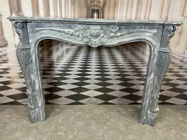 Antike Extravagante Kaminumrandung Marmor Bleu Turquin Massiv Louis Xv Stil
