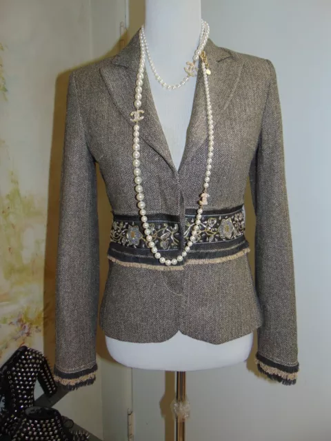 BGN First 2 Tone Woven Tweed Beige and Black Silver Sequin Floral Women's Blazer