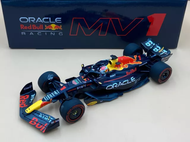 1/18 Oracle Red Bull Racing RB19 #1 Max Verstappen Sieg GP Bahrain 110230101 OVP