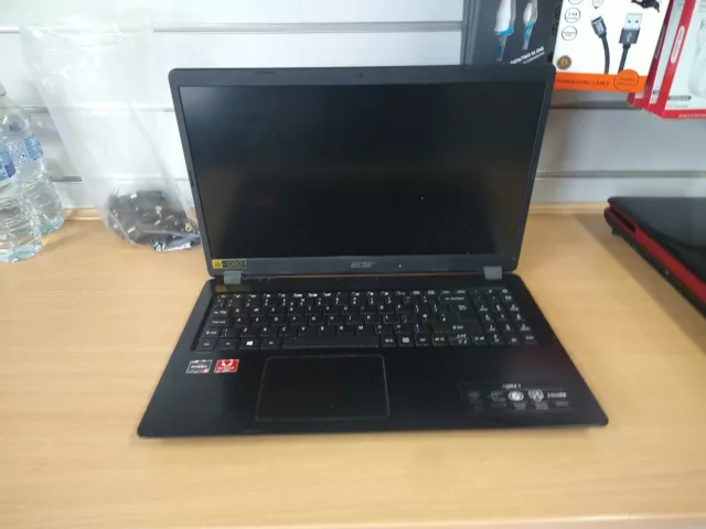 Acer Aspire 1350 1355XC Laptop Notebook 14.1 256MB 40GB Parallel Windows XP