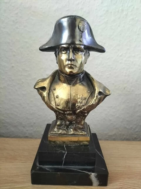 Statue, Napoleon Bonaparte Collectie: Buste, Sculptuur en Waterloo