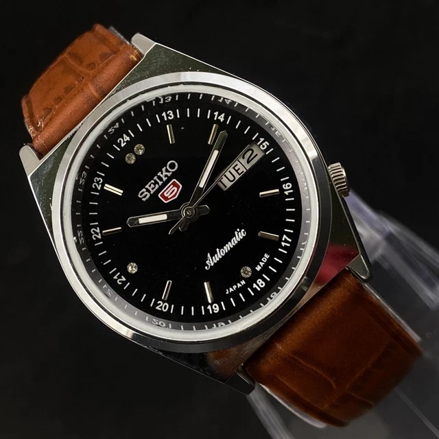 Seiko SNKK86K1 Orologio Uomo Automatico - Cassa 38mm Acciaio, Quadrante Nero