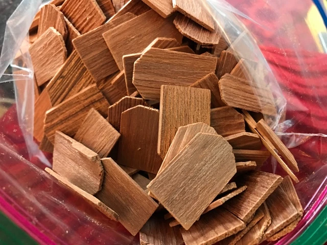 Doll House CEDAR SHAKE SHINGLES 220 pc/ Raw Material Wood Roofing /Craft Project