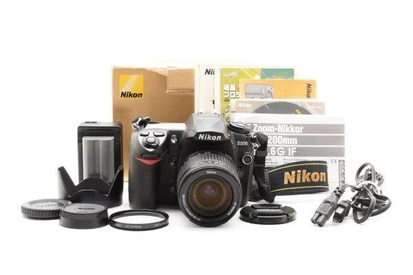NIKON D200 DSLR Camera + AF 28-200mm Lens Set Boxed Used