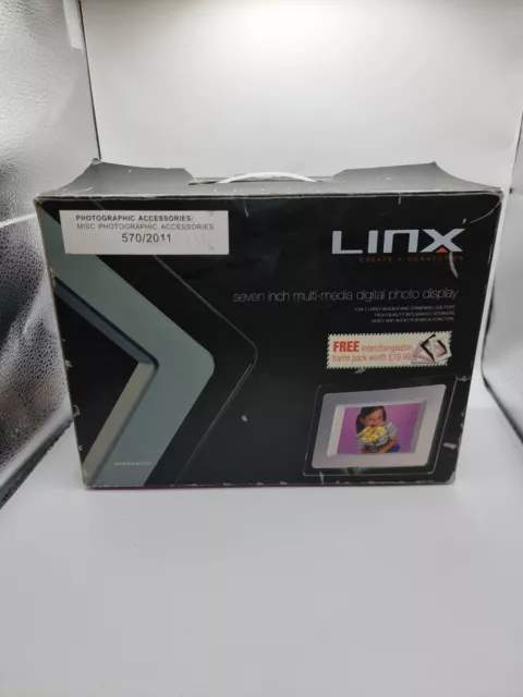 Linx Digital Photo Frame 7 inch - Boxed with colour changeable frame