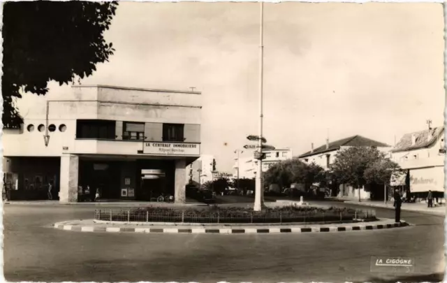 CPA AK MEKNES - Place de Gaulle Morocco (669184)