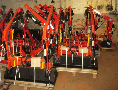 Frontlader mit Schaufel zum Selbstanbau Kubota B6001 B7000 B7001 L2402