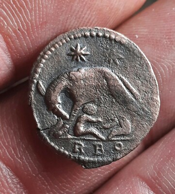 La louve, Romulus et Rémus//CONSE nummus Rome Constantinople 330-333 2,05 g 