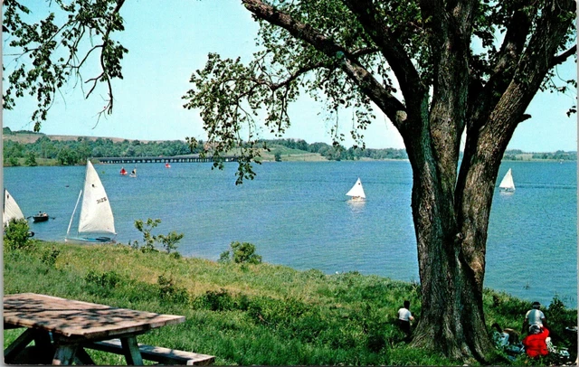 Moraine State Park; Portersville, PA;  Between Butler & New Castle; Postcard  i2