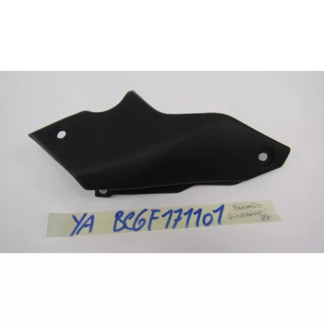 Flanc Sottoserbatoio Dx Frame Cover Right Yamaha Tracer 7 21-22