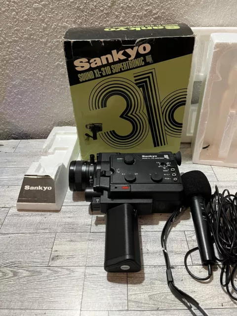 Sankyo Sound XL-310 Supertronic Film Movie Camera  FOR PARTS/REPAIR