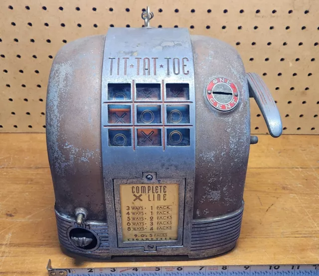 Vintage Daval Tit-Tat-Toe Trade Stimulator