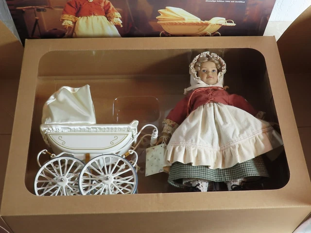 Cuisinière ancienne pour la maison de poupée, en tôle avec accessoires