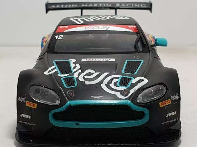 Scalextric Voiture 1/32 U10428S300 Vantage GT3 Gulf