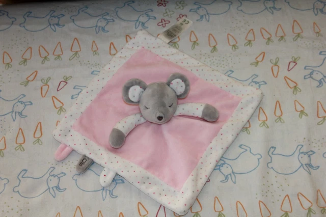 DOUDOU OBAIBI SOURIS PLAT BLANC ROSE GRIS POIS  neuf