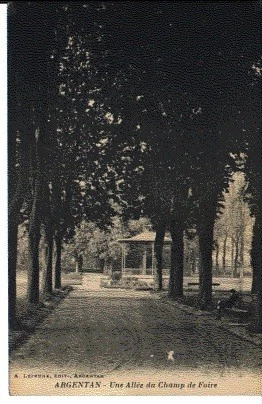 (S-63803) FRANCE - 61 - ARGENTAN CPA KIOSQUE A MUSIQUE     LEJEUNE A. ed.
