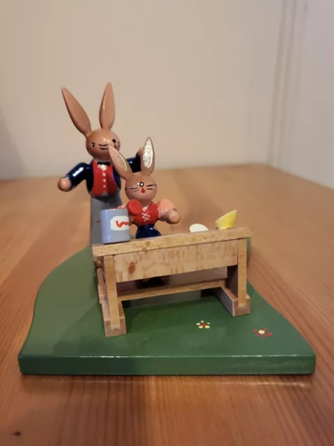 Esco  ,Ostern , Lange Ohren in der Hasenschule Diorama  neu ,selten Ovp