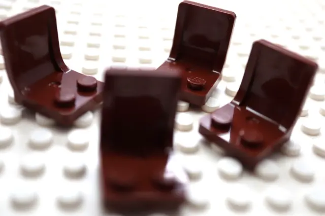 LEGO MINIFIGURE ACCESSORY seats reddish brown x 4 NEW