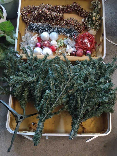 Sapin Et Dicorations Noël Et Guirlande Artificiel