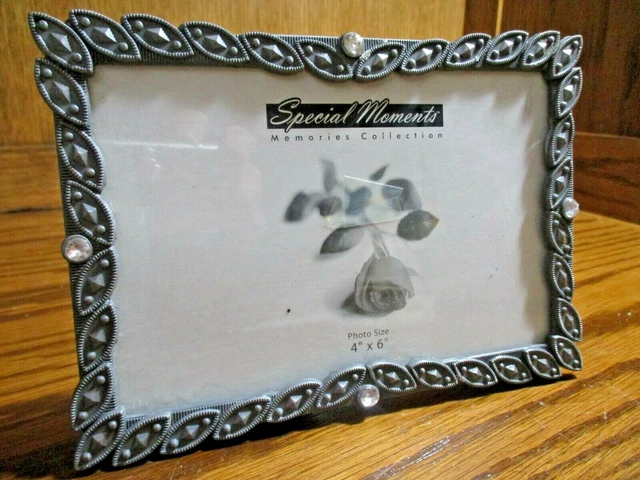 Special Moments Metal Jeweled Photo Frame 4"x 6" Picture Free-Standing       525