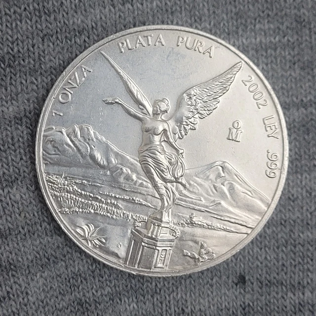 2002 Mexico Libertad Onza Plata Pura 1 Oz .999 Fine Silver