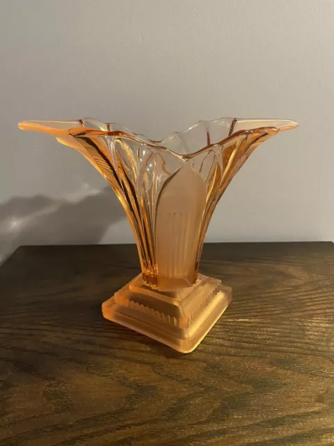 Walther & Söhne 1930's Art Deco Pink Glass 'Greta' Vase