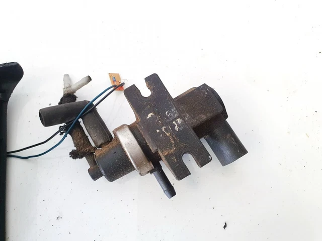 72290320 CAPTEUR PRESSION TURBO  AUB for Volkswagen Passat 2002 FRF1586941-70