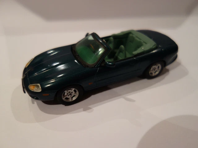 Jaguar Xk 8 Cabriolet 1998 1/43 Vert Metal Vitesse