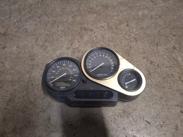 Yamaha Fazer FZS 600 5DM - Speedo Clocks