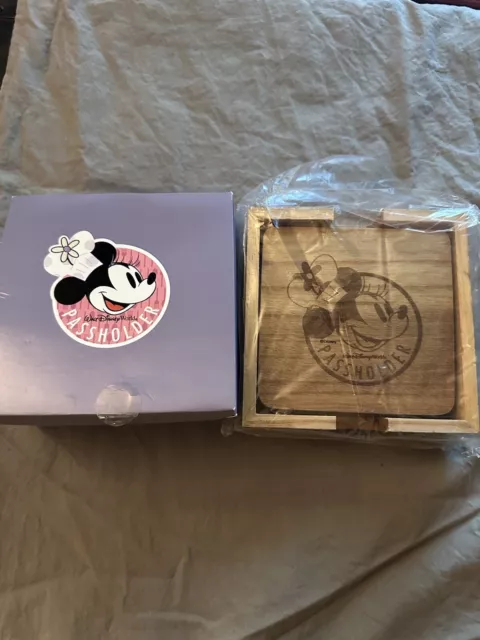 Walt Disney World Annual Passholder Chef Minnie Mouse Coasters Brand New In Box
