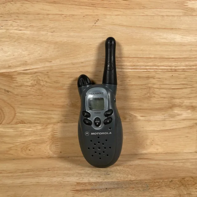 Motorola Talkabout T5300 Gray Handheld LCD Display Two Way Radio Walkie Talkie