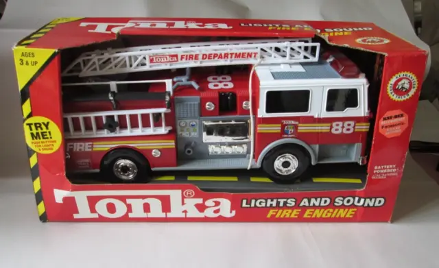 Tonka Lights and Sound Fire Engine Truck #03436 Funrise-Hasbro / 2000