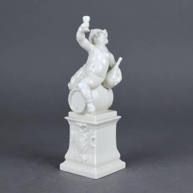 Nymphenburg Franz Anton Bustelli Putto Herbst Bacchus Wein Porzellanfigur figure