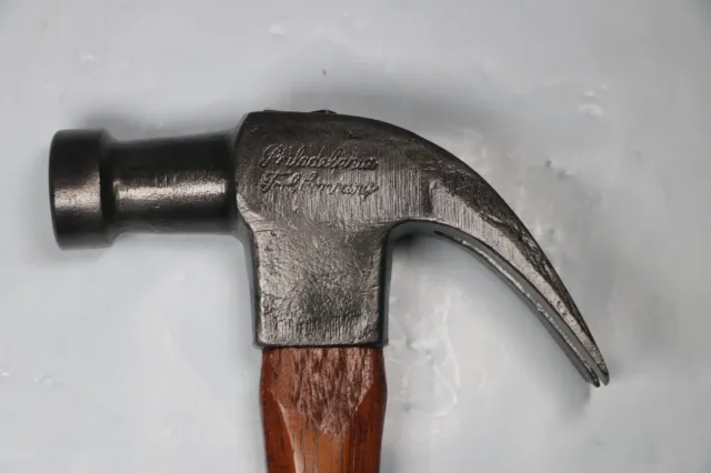 Vintage Philadelphia Tool Co 16 Oz Curved Claw Carpenter Hammer Original Handle