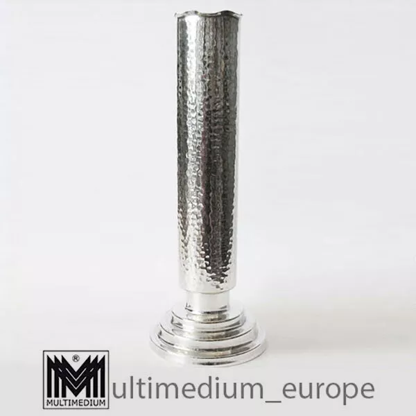 Art Deco Metall Vase versilbert Hammerschlag Design metal vase