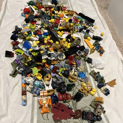 huge lot of lego minifigures