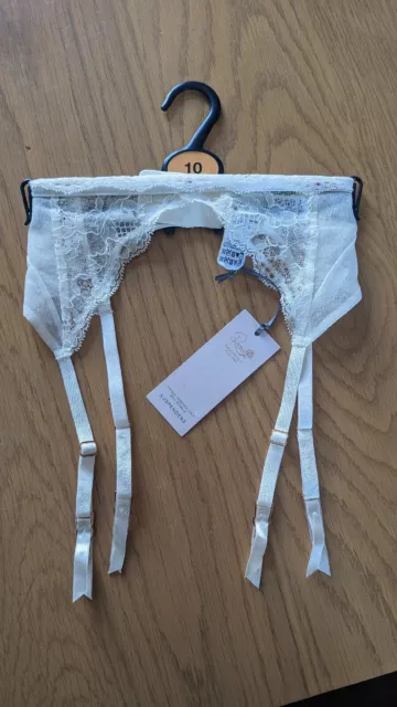 Rosie Suspender Belt Ivory ‘The Sparkle Lace Collection’  Size 10  M&S New