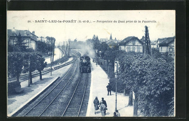 CPA Saint-Leu-la-Foret, Perspective du Quai prise de la Passerelle 1928