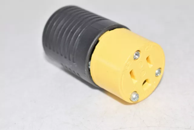 NEW Leviton PVC Plug 5-15 15A 125V Female