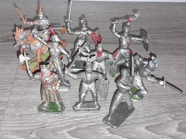 FIGURINE STARLUX CHEVALIER DU MOYEN AGE EN TOURNOI