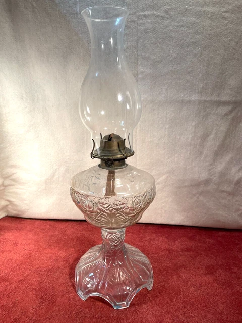 Vintage Unusual 6 Footed Glass P &A MFG. Eagle Oil Kerosene Lamp with Chimney