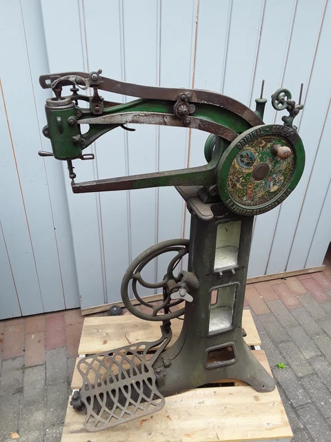 colibri  schuh macher schuster / sattler leder näh maschine, indutriedesigen.