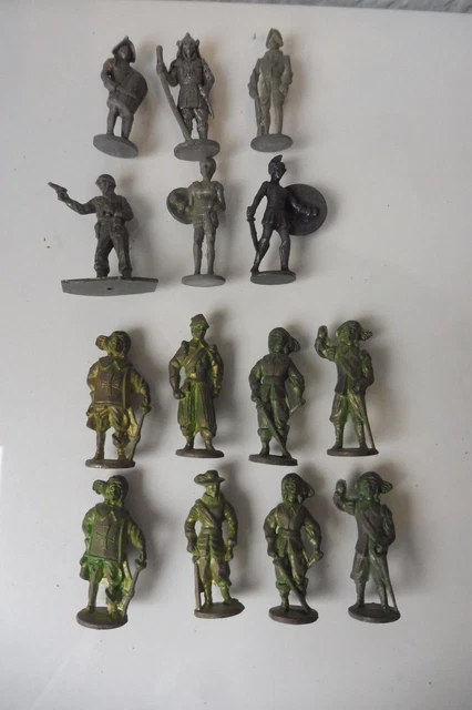PLATS D'ÉTAIN - Zinnfiguren - Flat Tin : 15 chevaliers de la renaissance EUR 30,00 - FR