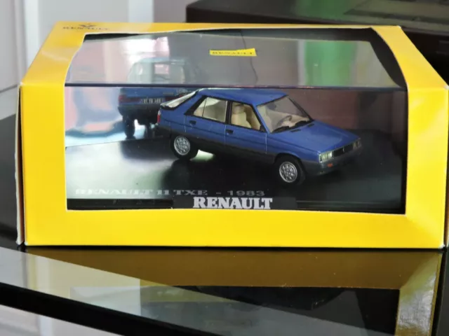 Voiture miniature Norev - Renault 11 TXE, couleur bleu échelle 1/43