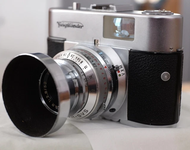 VOIGTLANDER VITO B Film Camera in Original Leather Case display