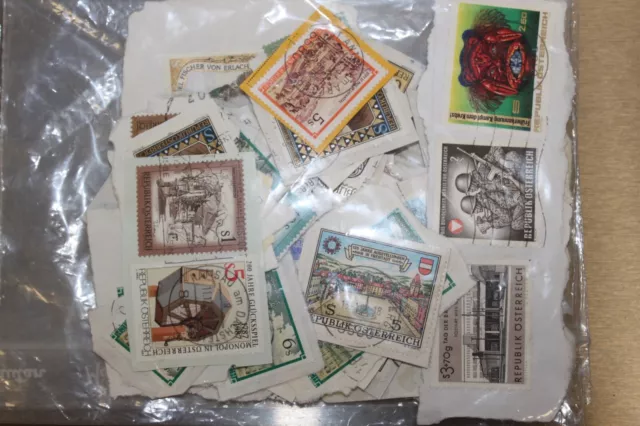 Briefmarken Österreich Sammlung - Konvolut 32g - Marken gestempelt ungelöst 2